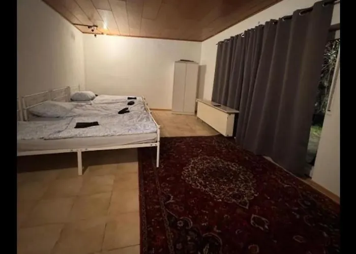 Grosse Wohnung In Koeln Mit 2 Badezimmer