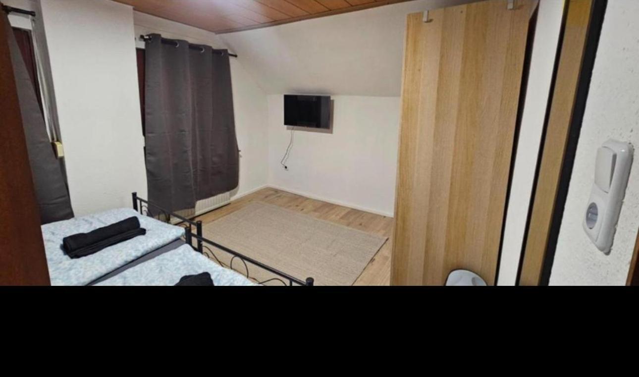 Grosse In Mit 2 Badezimmer Apartment *
